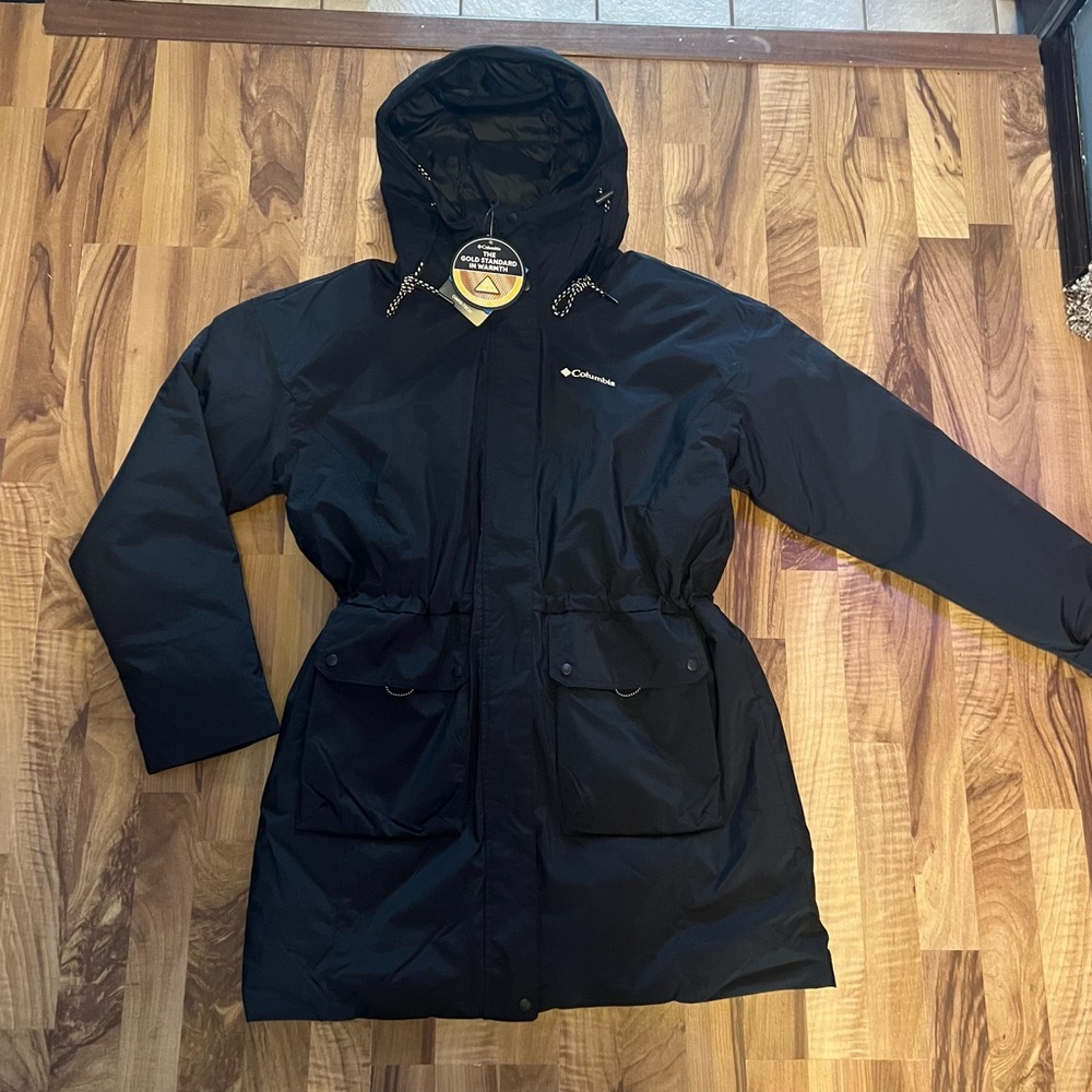Medium/Large Columbia Rosewood Parka - New With Tags